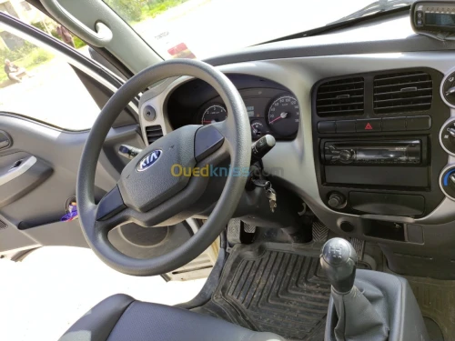 Kia Kia k2700