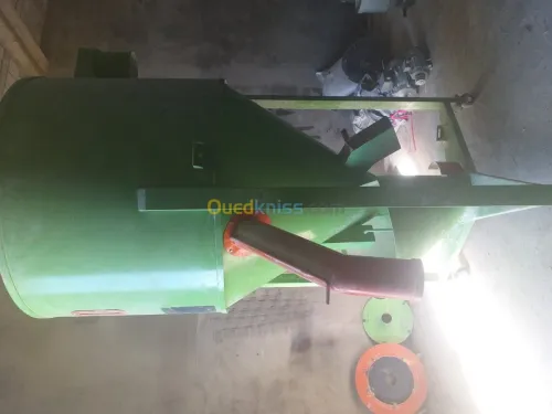 Fabrique d'aliments de bétail et volai