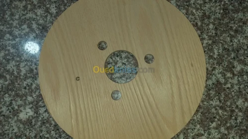 tourets en contreplaqué ou MDF