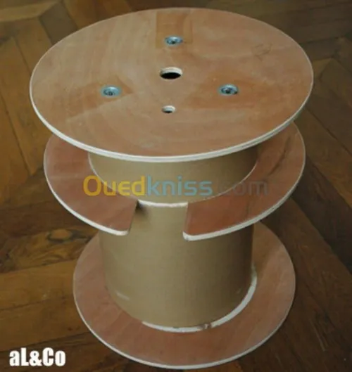 tourets en contreplaqué ou MDF