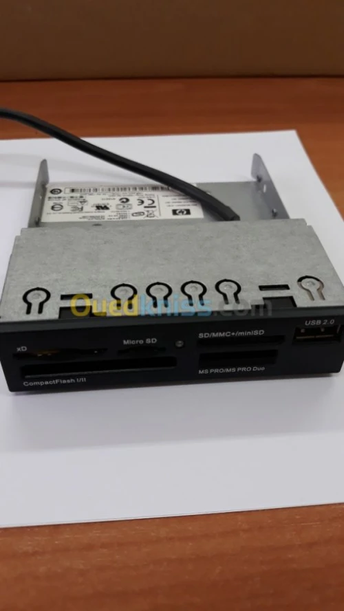 Boitier Lecteur Multicartes interne