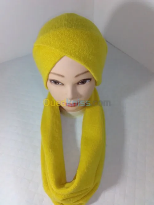 Bonnet avec colle (cach né) 