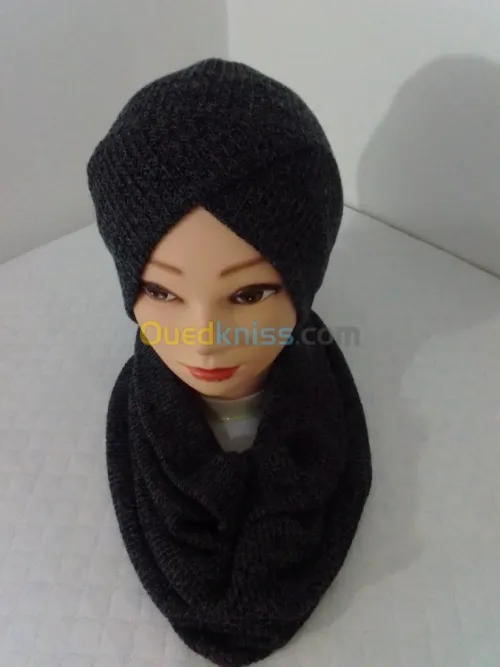 Bonnet avec colle (cach né) 