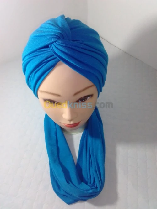 Bonnet avec colle (cach né) 