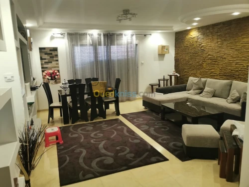 Location Appartement F4 Alger Hydra