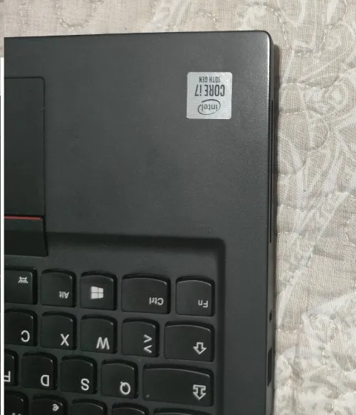LENOVO THINKPAD X13 YOGA 360 i7, 10510U, 10EME GEN, SSD 512 GO, RAM 16 GO.