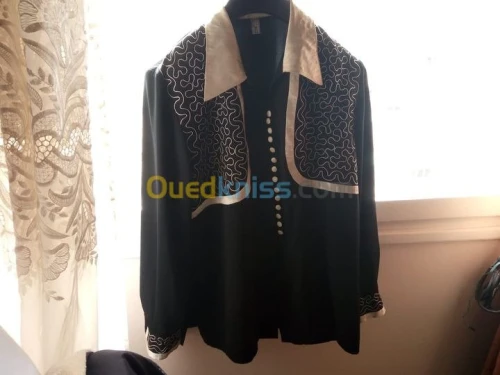 TUNIQUE NOIRE XL POUR SORTIE
