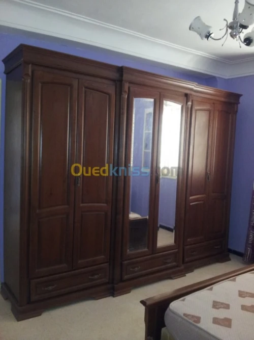 Vends 1 Chambre ā Coucher bois Hêtre
