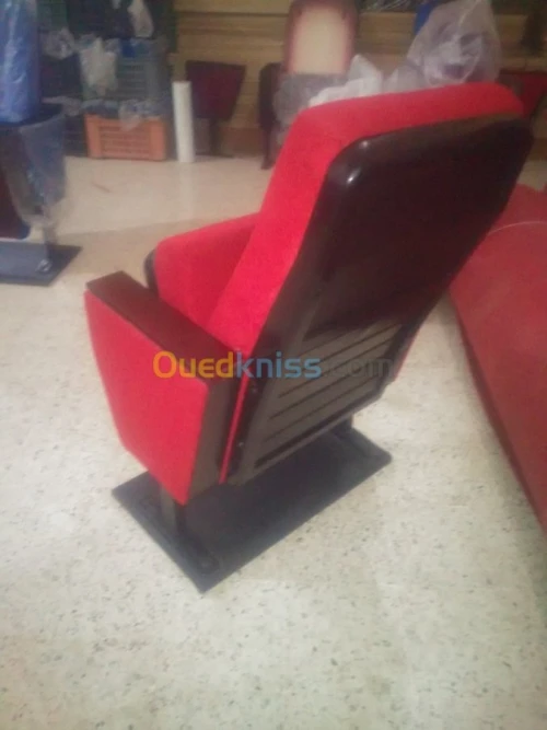 Fauteuil / chaise pour salle de confér
