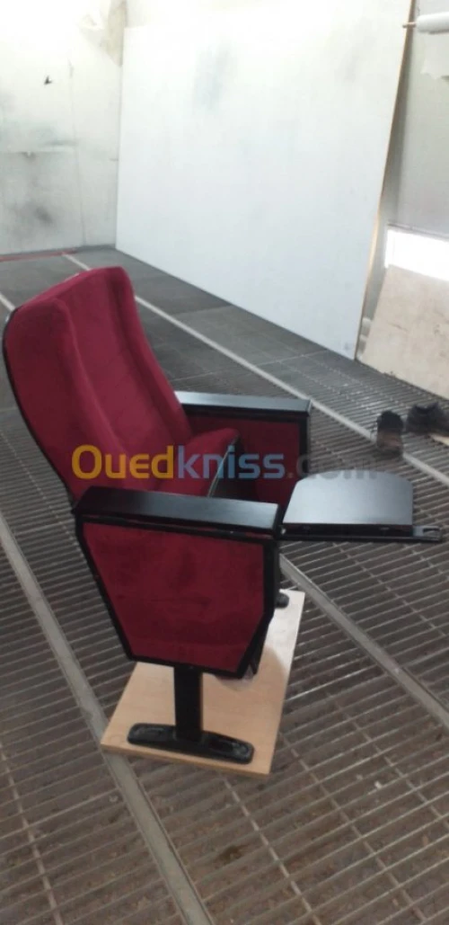 Fauteuil / chaise pour salle de confér
