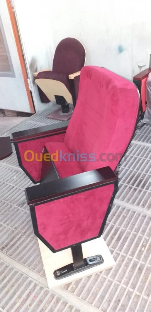 Fauteuil / chaise pour salle de confér