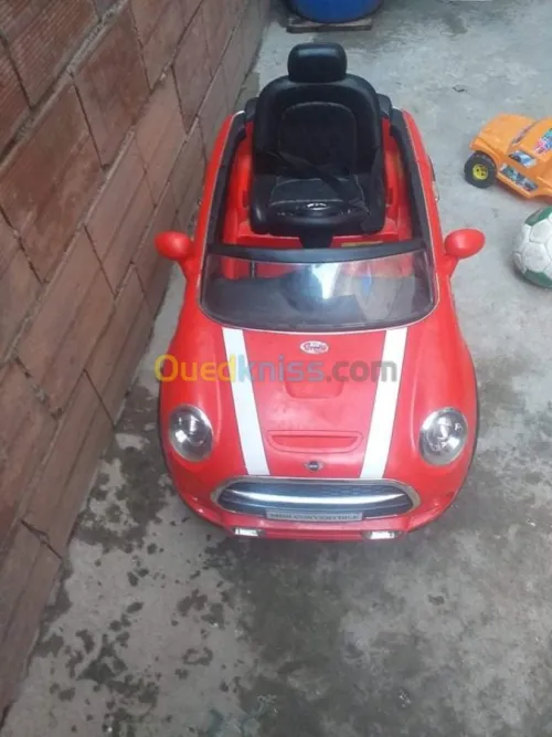 Voiture enfants ( mini Cooper )