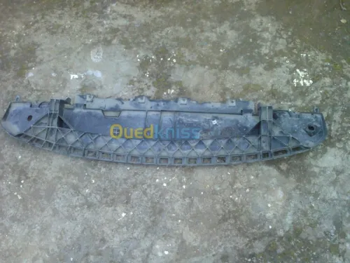 cache sous moteur et fusée kango 2010