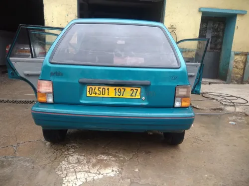 Kia pride 1997 .