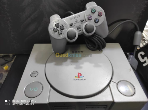  Nintendo-SEGA -PLAYSTATION