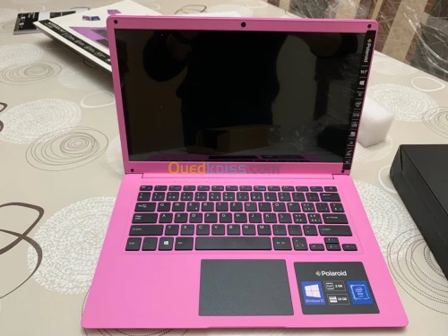 Laptop Polaroid 