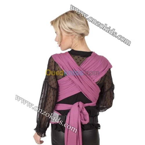 Kangourou Porte bébé avec un foulard