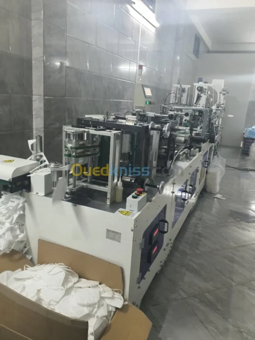 Machines de fabrications des bavettes.