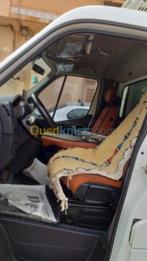 Renault master  Frigou 