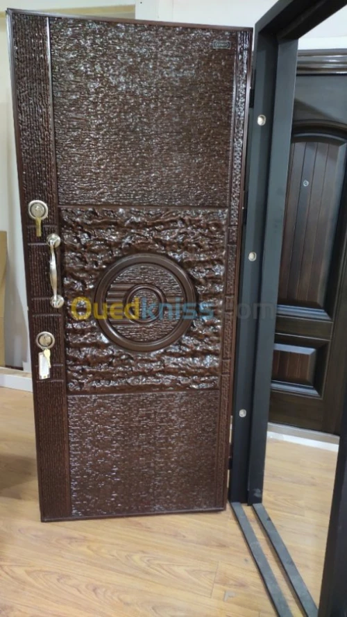 Porte blindée métallique fabricant, porte d'entrée