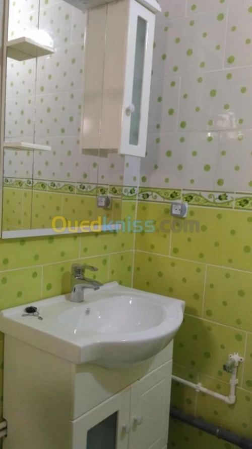 Location vacances Appartement F3 Biskra Biskra