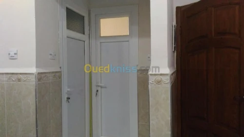 Location vacances Appartement F3 Biskra Biskra