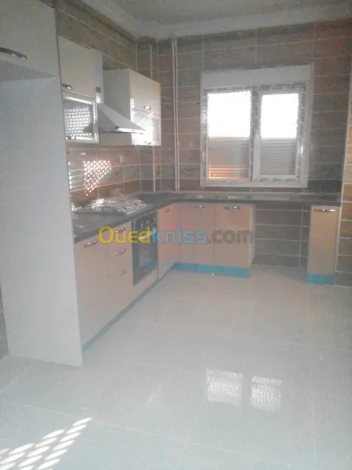 Location Appartement F4 Alger Zeralda