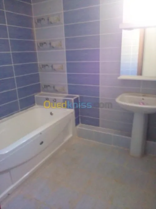 Location Appartement F4 Alger Zeralda