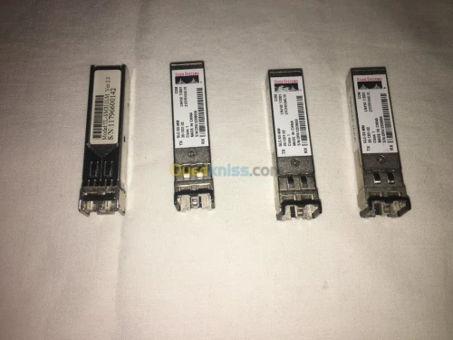 Switch 24 ports 10/100Mbps + 2 ports Gigabit