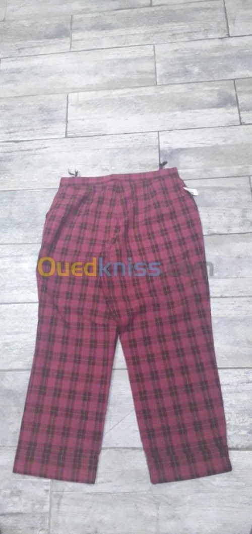 Pantalons a cheville allemande 
