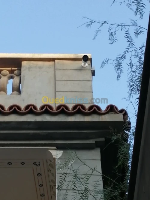 Installation camera surveillance 