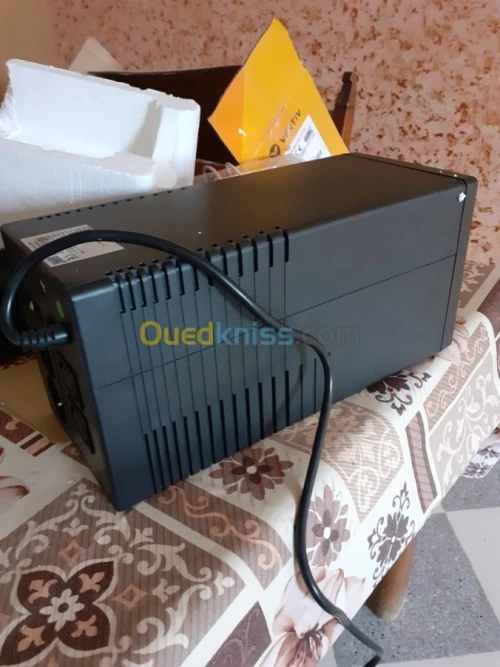 Onduleurs Vertiv 1000VA (600)
