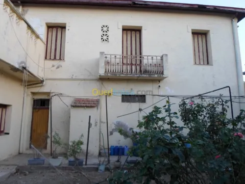 Vente Villa Chlef Tenes