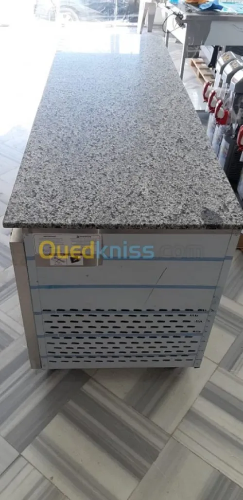 table refrigéré marbre 02 metre 