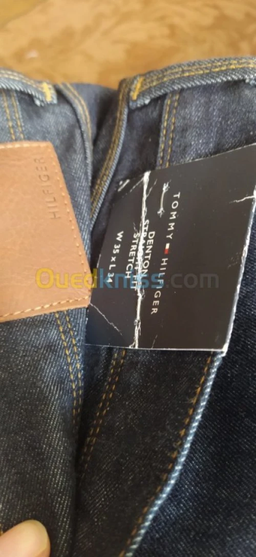 Jean homme Tommy Hilfiger taille 34 