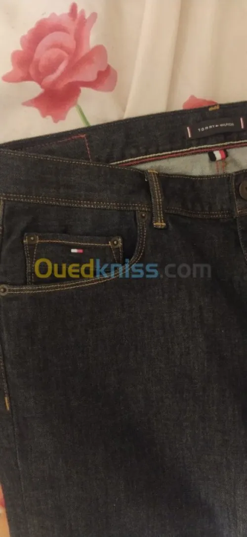 Jean homme Tommy Hilfiger taille 34 