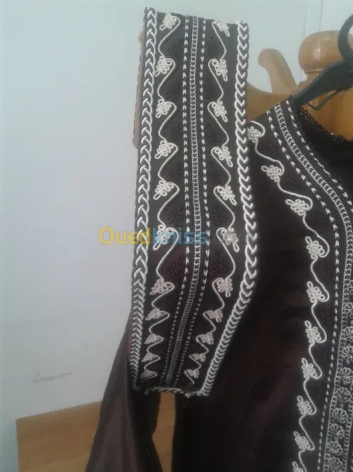 lot de tenues tradionnelles 