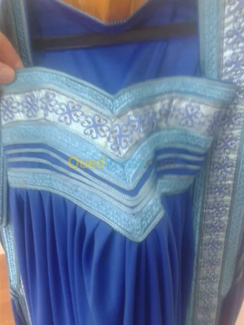 lot de tenues tradionnelles 