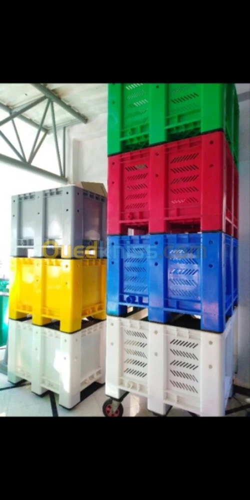 Caisse palette et palette de manutenti