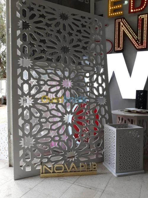 DECORATION FOREX