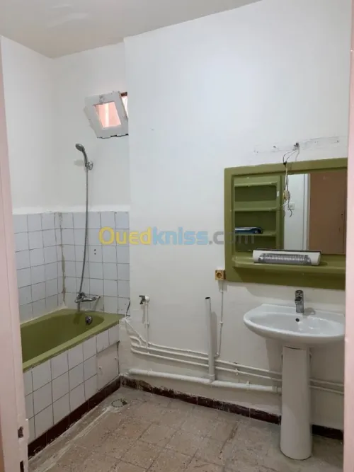 Location Appartement F5 Oran Oran