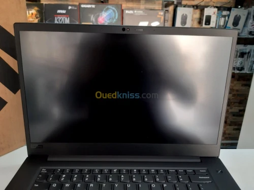ThinkPad P1 Gen2 Xeon/32G/1T SSD/T2000