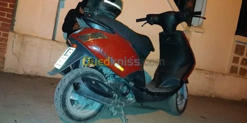 Piaggio 50cc scooter 