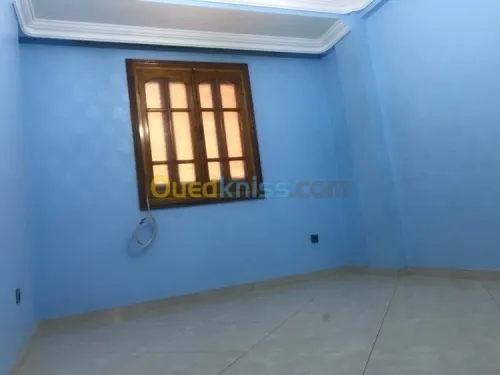 Location Appartement F4 Chlef Tenes