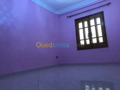 Location Appartement F4 Chlef Tenes