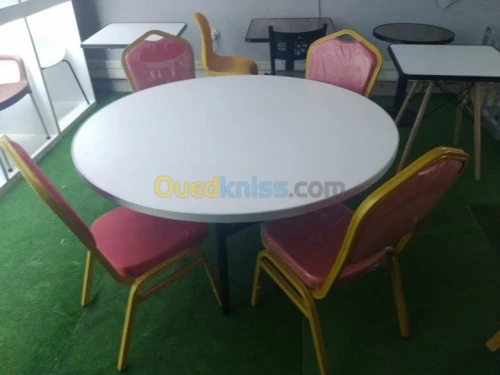 chaise et table pliable de fetes 