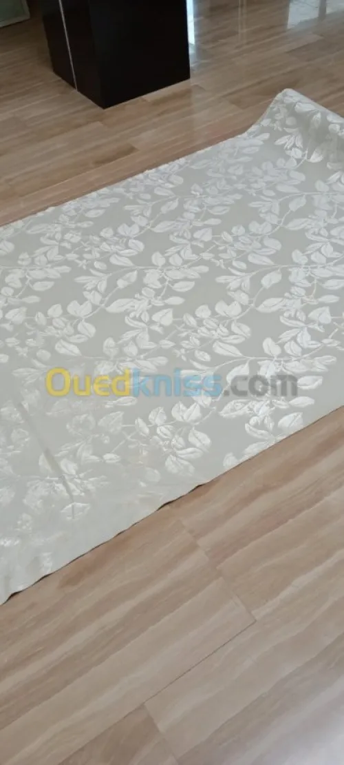 LIQUIDATION EN GROS TISSUS POUR SALON 