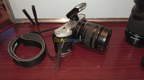 Samsung NX300 + 3 objectifs