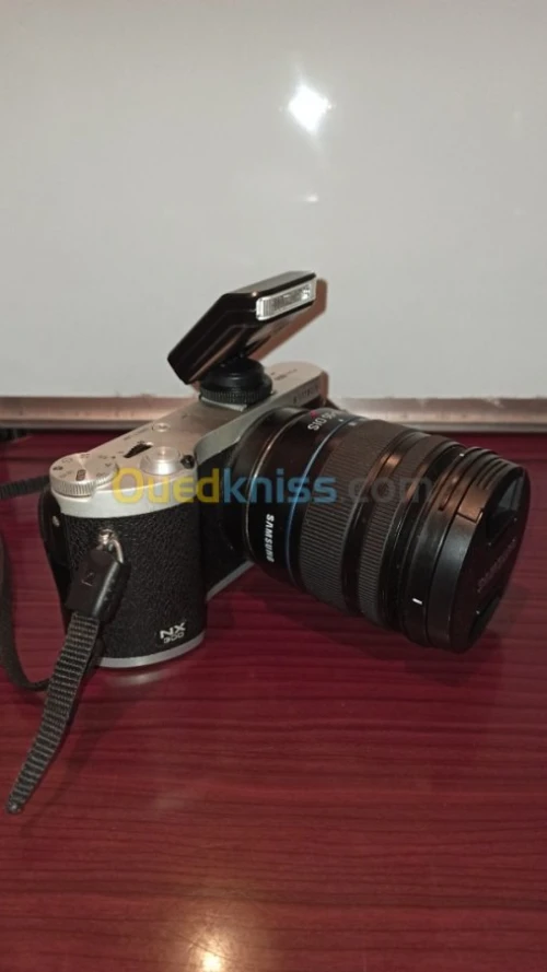 Samsung NX300 + 3 objectifs