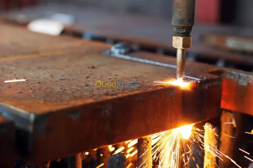 ( pliage , cintrage, découpage ) 